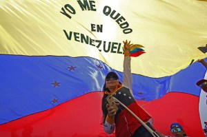con el objetivo de recuadar dinero para la ayuda humanitaria